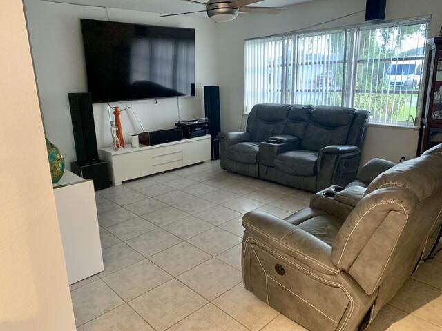 3 bedroom Single Family Residence at 2902 French Avenue, Englewood Manor, Lake Worth — photo 4