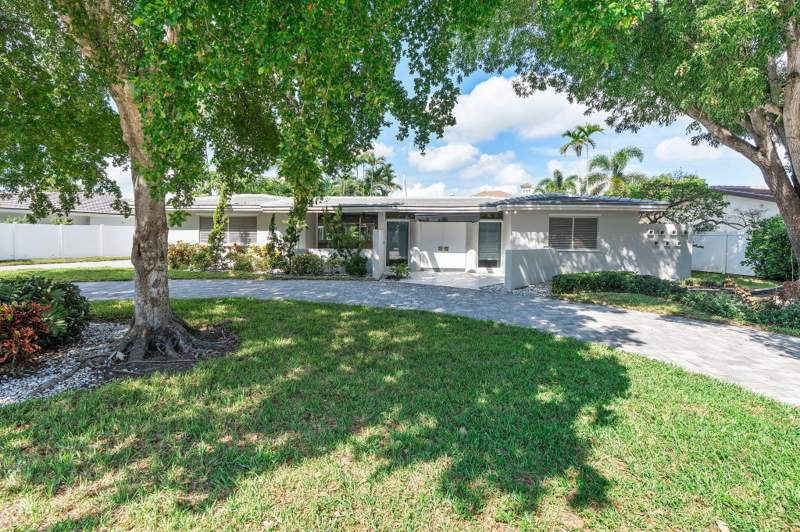 4 bedroom Single Family Residence at 3241 NE 56th Court, Landings Second Sec, Fort Lauderdale — photo 3