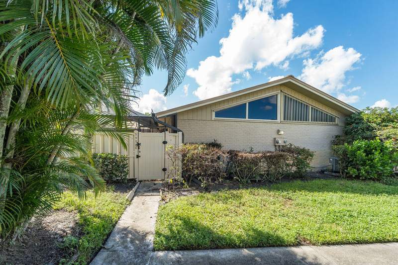 3 bedroom Townhouse at 5950 Golden Eagle Circle, Westwood Gardens 1, Palm Beach Gardens — photo 2