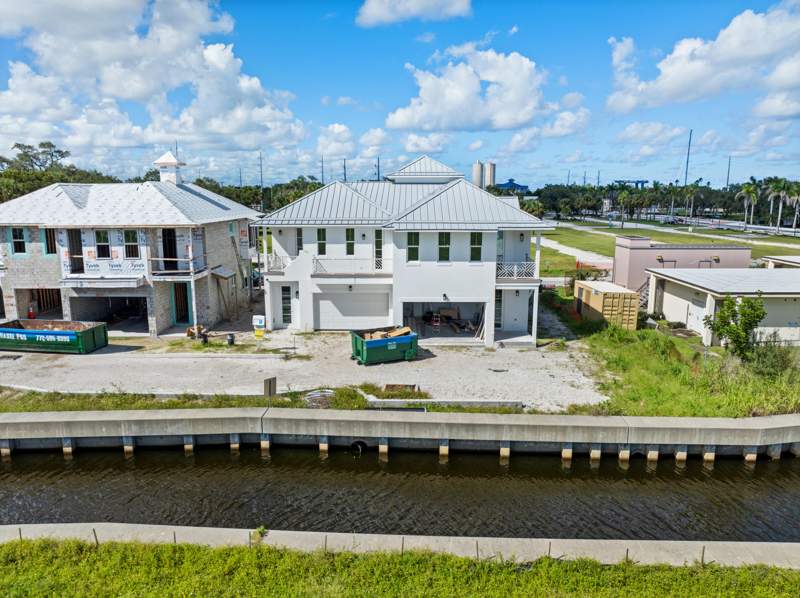 3 bedroom Single Family Residence at 135 Kings Lane, Villas At Kings Landing, Fort Pierce — photo 2