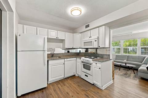 251 SW 22nd Street, Fort Lauderdale FL - photo 13 of 31