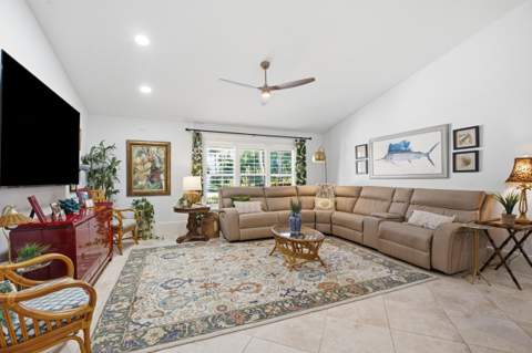 100 Hillcrest Drive, Sewalls Point FL - photo 14 of 53