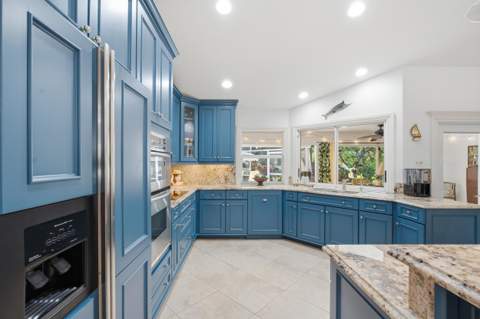 100 Hillcrest Drive, Sewalls Point FL - photo 16 of 53