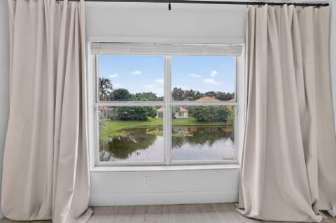 1043 Aspri Way, Riviera Beach FL - photo 23 of 58