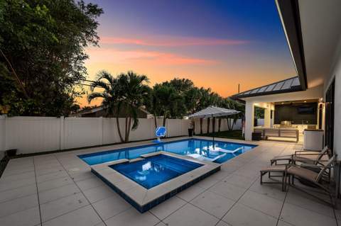 918 SW 28th Avenue, Boynton Beach FL - photo 17 of 107