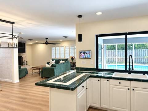 560 S Lake Dasha Drive, Plantation FL - photo 10 of 35
