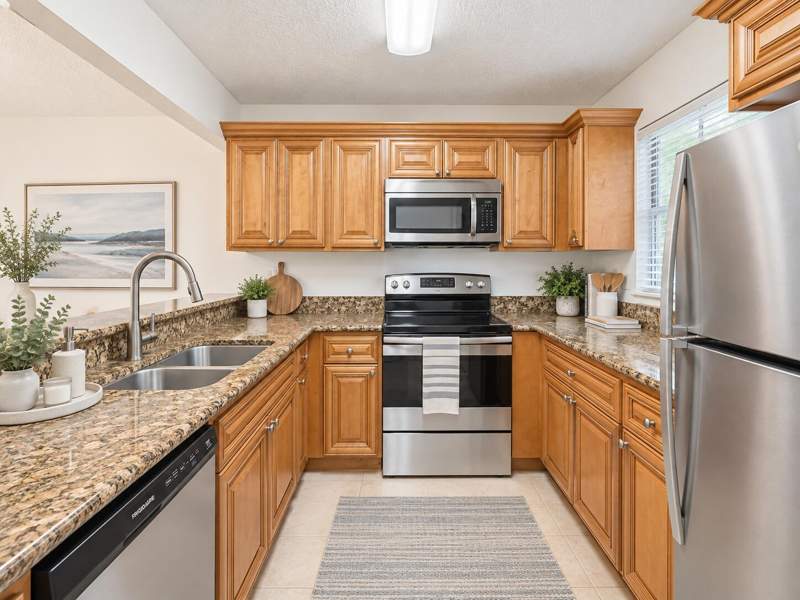 2 bedroom Condominium at 1541 Windorah Way #E, Palm Beach Place Condo, West Palm Beach — photo 2