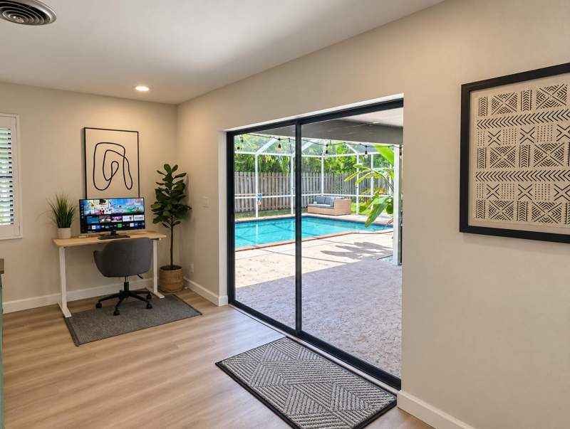 4 bedroom Single Family Residence at 560 S Lake Dasha Drive, Jacaranda Area 12, Plantation — photo 5