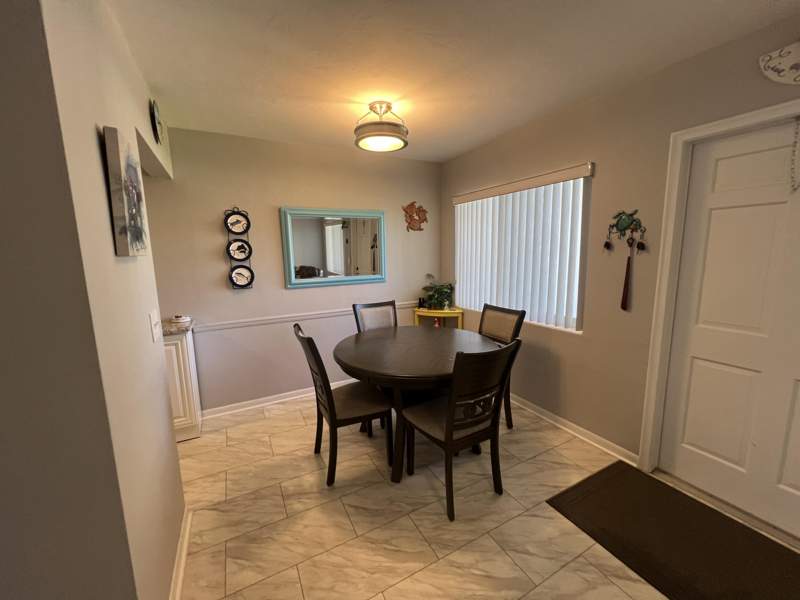 1 bedroom Condominium at 3320 Lake Osborne Drive, Murry Hills Apt Bldg 2 Condo 104, Lake Worth Beach — photo 5