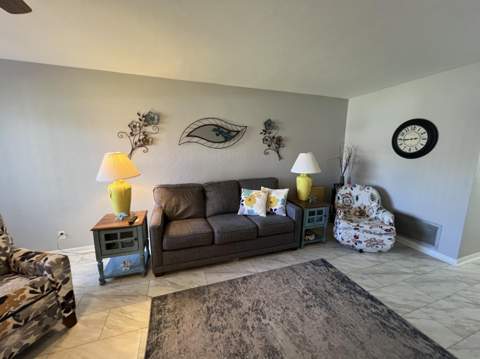3320 Lake Osborne Drive, Lake Worth Beach FL - photo 10 of 25