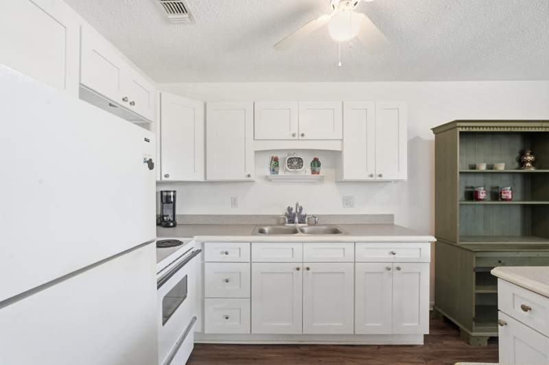 2 bedroom Condominium at 2929 SE Ocean Boulevard #K9, Cedar Pointe Condo, Stuart — photo 3