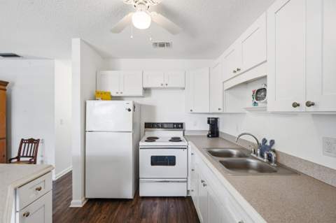 2929 SE Ocean Boulevard #K9, Stuart FL - photo 8 of 20