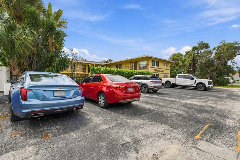 2 bedroom Condominium at 2190 SE 5th Street #5-B, Hillcrest Of Pompano Condo, Pompano Beach — photo 4