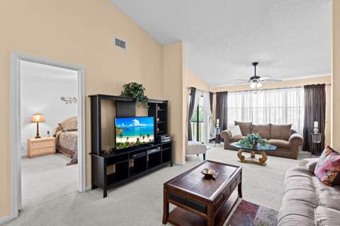 7593 Tahiti Lane, Greenacres FL - photo 13 of 38