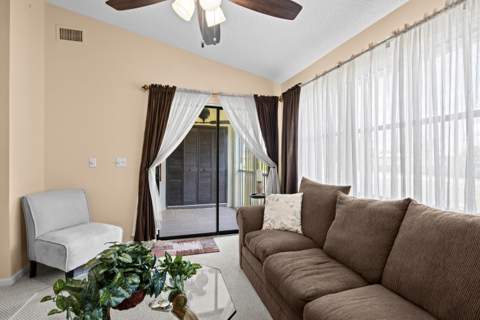 7593 Tahiti Lane, Greenacres FL - photo 17 of 38
