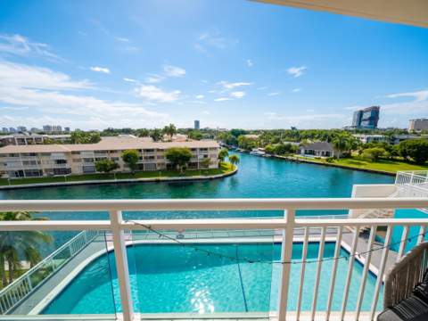 437 Golden Isles Drive #5J, Hallandale Beach FL - photo 15 of 45