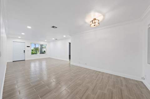 5521 Parker Avenue, West Palm Beach FL - photo 14 of 38