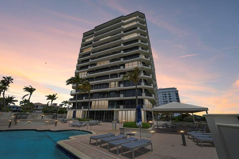 3 bedroom Condominium at 800 Ocean Drive #1105, Waterfront On The Ocean At Juno Beach Co, Juno Beach — photo 2