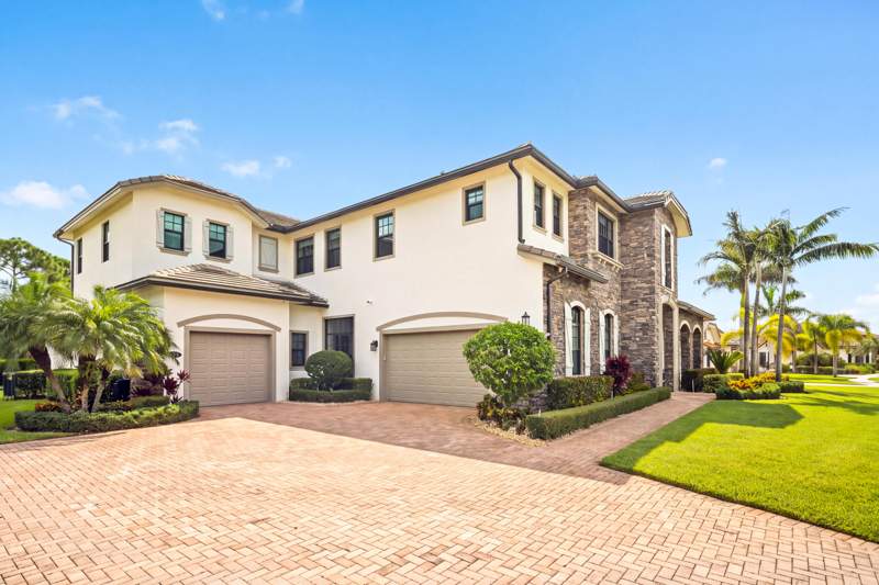 5 bedroom Single Family Residence at 19743 SE Gallberry Drive, Pennock Preserve (Aka Prado), Jupiter — photo 2