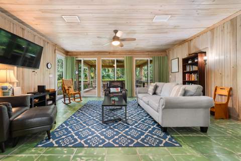 1102 Seaspray Avenue, Delray Beach FL - photo 8 of 41