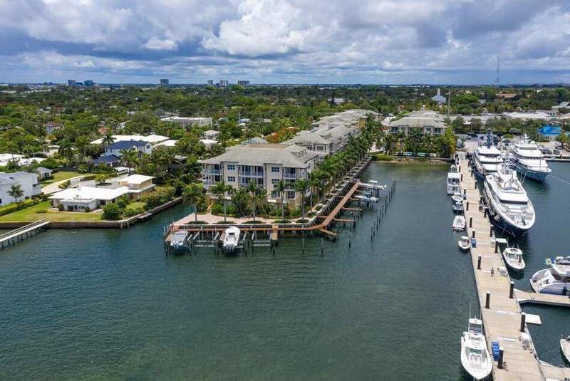 1 bedroom Condominium at 3960 N Flagler Drive #306, Flagler Landing Condo, West Palm Beach — photo 4