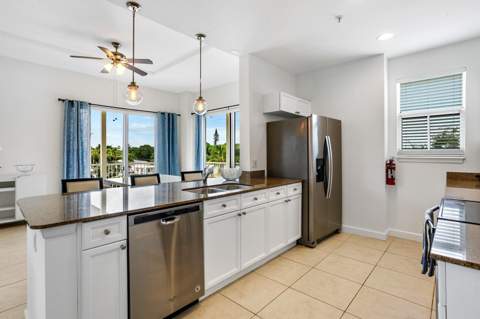 3960 N Flagler Drive #306, West Palm Beach FL - photo 9 of 39