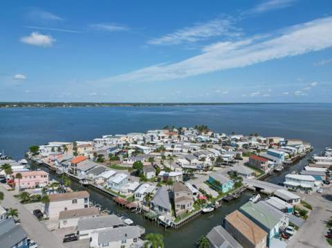 217 Nettles Boulevard, Jensen Beach FL - photo 23 of 56