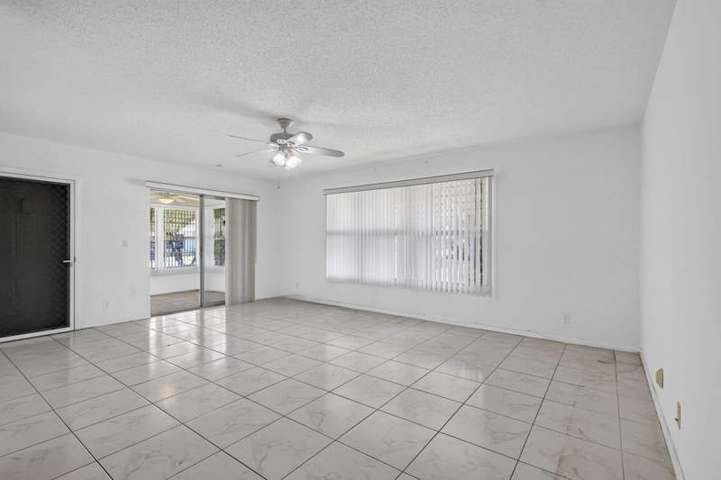 2 bedroom Condominium at 211 Country Lane #A, Pine Point Villas Condo, Boynton Beach — photo 4