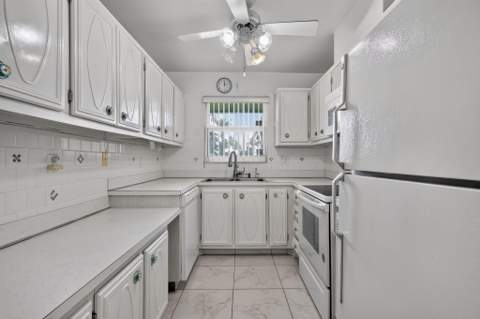 211 Country Lane #A, Boynton Beach FL - photo 13 of 28