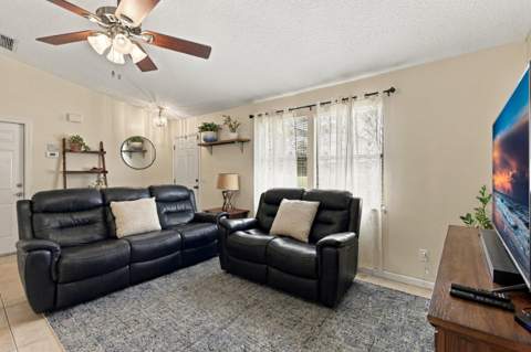 611 SW Dwight Avenue, Port St. Lucie FL - photo 11 of 40