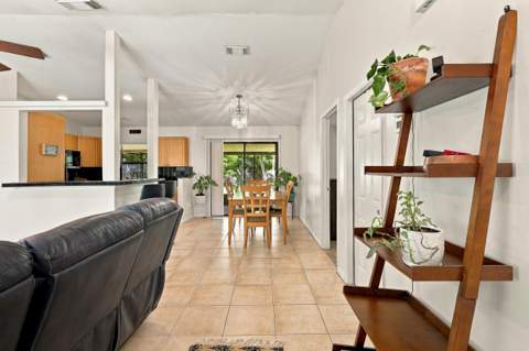 611 SW Dwight Avenue, Port St. Lucie FL - photo 7 of 40