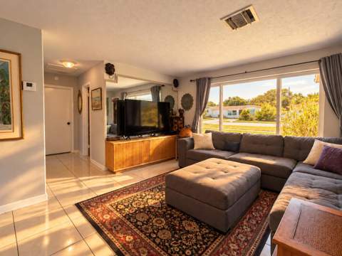 236 Tam O Shanter Drive, Palm Springs FL - photo 14 of 39