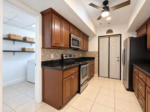 236 Tam O Shanter Drive, Palm Springs FL - photo 17 of 39