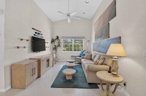 7700 Coral Lake Drive, Delray Beach FL - photo 10 of 63