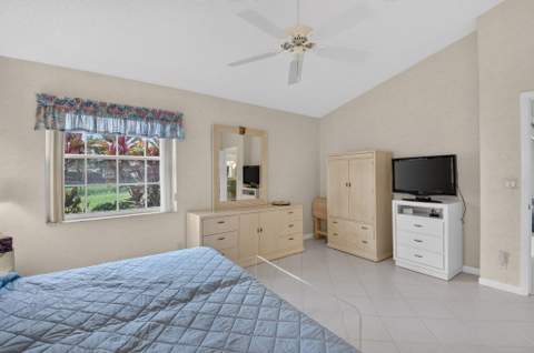 7700 Coral Lake Drive, Delray Beach FL - photo 19 of 63