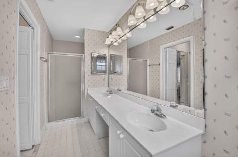 7700 Coral Lake Drive, Delray Beach FL - photo 21 of 63