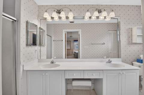 7700 Coral Lake Drive, Delray Beach FL - photo 22 of 63