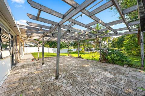 216 Tam O Shanter Drive, Palm Springs FL - photo 19 of 31