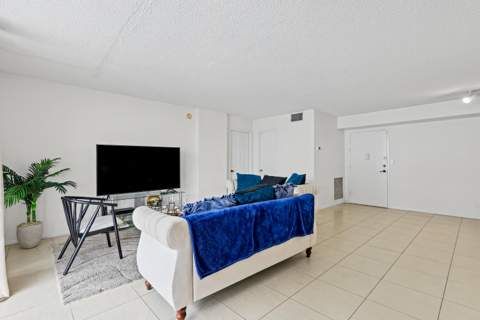 137 Golden Isles Drive #1001, Hallandale Beach FL - photo 8 of 55