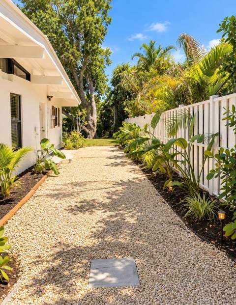 1944 NE Lake Place, Jensen Beach FL - photo 10 of 29