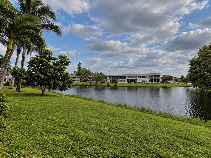 2 bedroom Condominium at 265 Northampton, Northampton Condos, West Palm Beach — photo 2