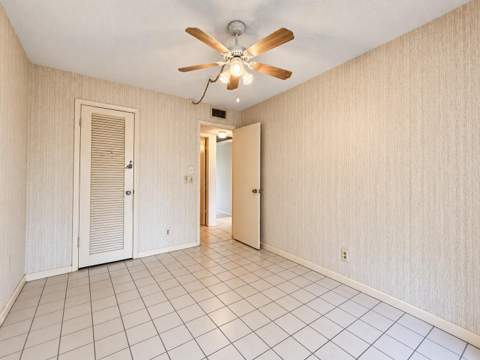265 Northampton, West Palm Beach FL - photo 9 of 20