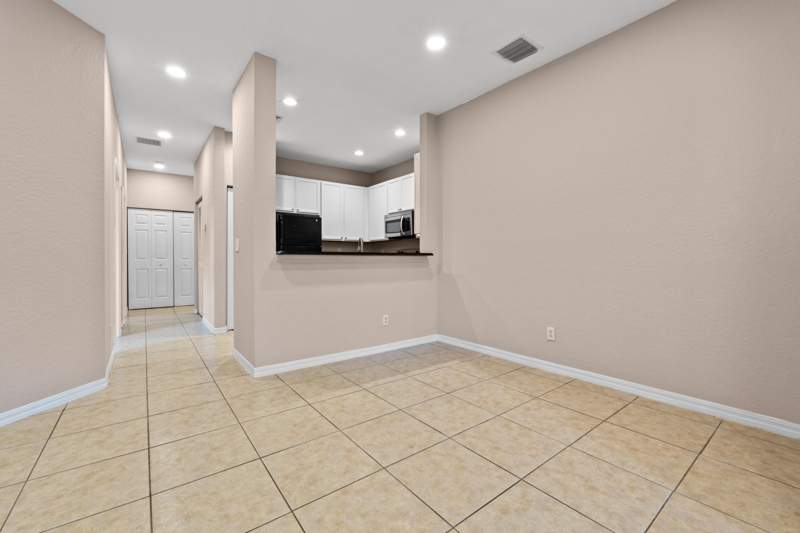 3 bedroom Condominium at 3105 Grandiflora Drive, Magnolia Bay Condomimium, Greenacres — photo 5