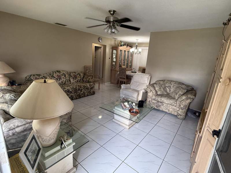 2 bedroom Single Family Residence at 2287 NW 81st Avenue, Sunrise Golf Village Third Add, Sunrise — photo 3