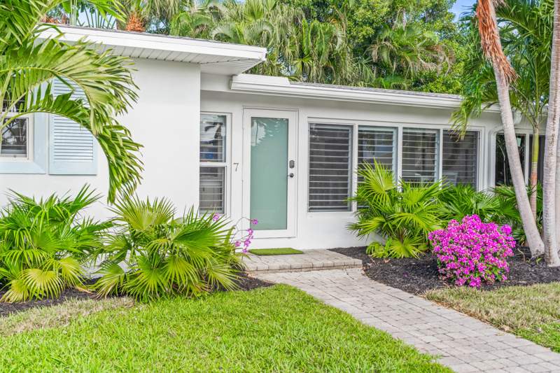 4 bedroom Single Family Residence at 7 Fayette Drive, Tropical Park, Ocean Ridge — photo 3