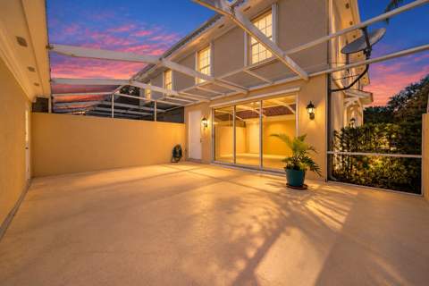 3846 Greenway Drive, Jupiter FL - photo 11 of 57