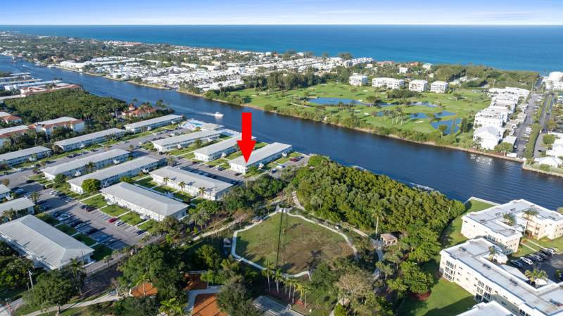 1 bedroom Stock Cooperative at 2570 S Federal Highway #10, Twenty Five Seventy Corp Of Hampshire Gard, Boynton Beach — photo 3