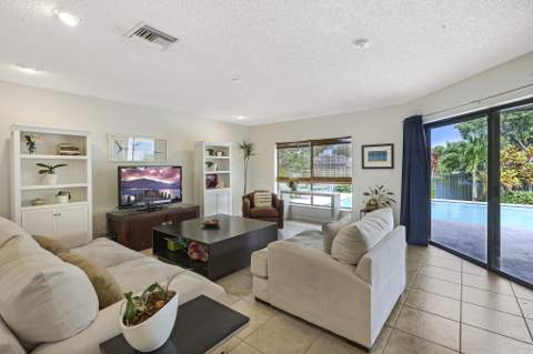 9681 NW 10th Court, Plantation FL - photo 6 of 59