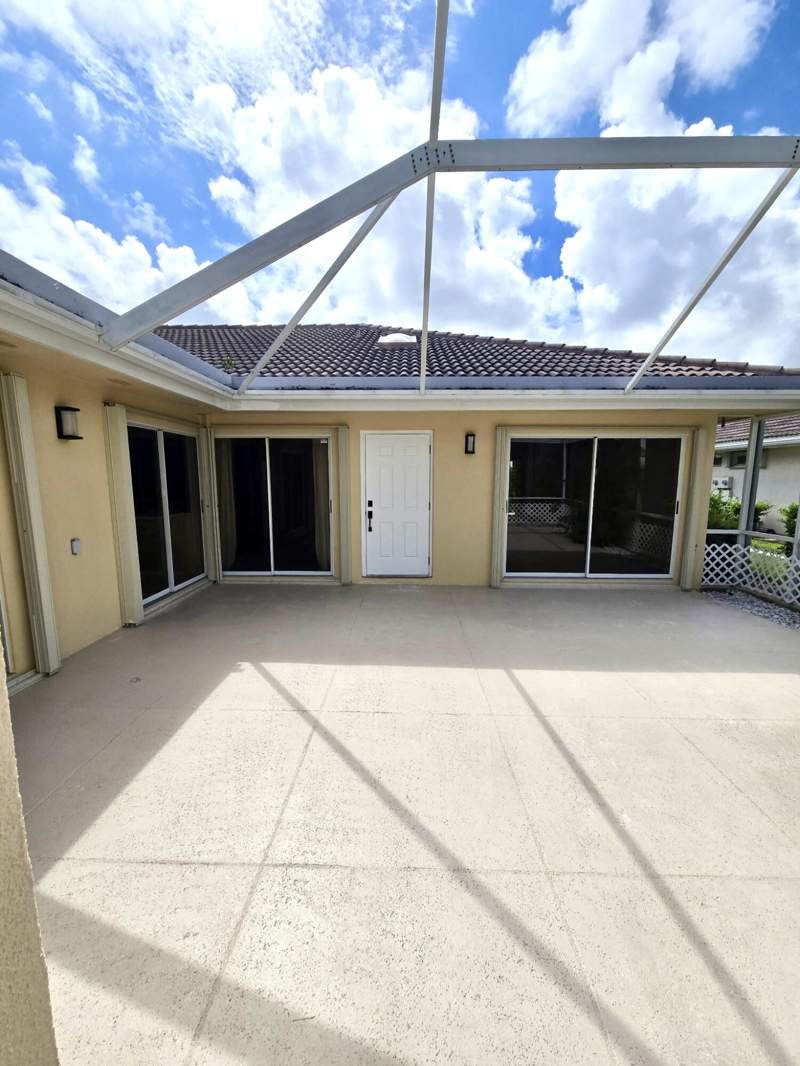 2 bedroom Townhouse at 9181 Sun Terrace Circle #A, Sunterrace At The Gardens, Palm Beach Gardens — photo 3