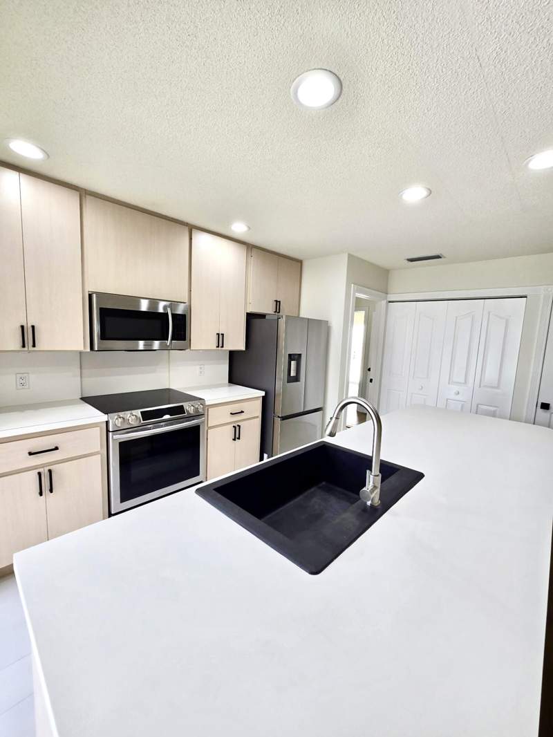 2 bedroom Townhouse at 9181 Sun Terrace Circle #A, Sunterrace At The Gardens, Palm Beach Gardens — photo 5